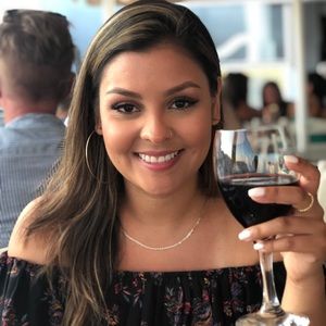 Meet your Posher, Daniela